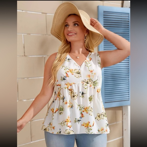 Shein Floral Sleeveless Blouse - Picture 1 of 6